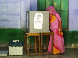 Indien: Wahlkampf mit Hassreden und Mangos