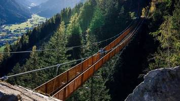 Neue Hängebrücke im Tiroler Stubaital