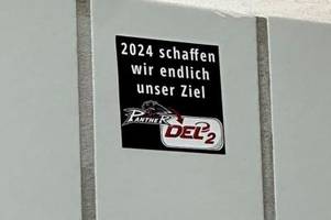 Nach Klassenerhalt: Panther kontern Anti-AEV-Sticker in München humorvoll