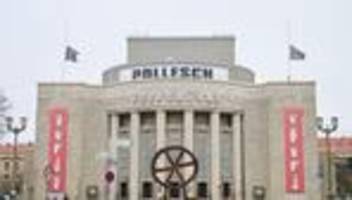 Theater: Volksbühne verabschiedet verstorbenen Intendanten Pollesch