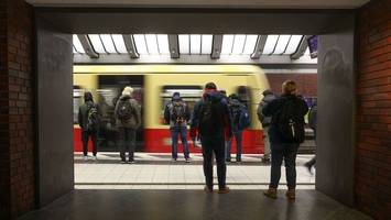 Viele Großstädte bieten Beschäftigten Job-Deutschlandticket