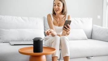 JBL bis Bose: Die besten Lautsprecher mit Alexa und Co.