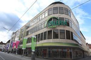 galeria karstadt kaufhof schließt 16 filialen: drei im land
