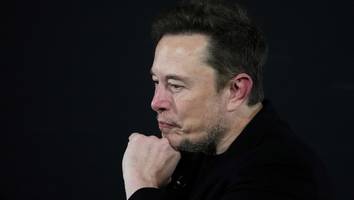 E-Auto-Pionier - Elon Musk überraschend in China, Tesla-Boss will seinen Konzern wieder flott machen