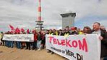 Telekommunikation: Verdi: 12.000 Telekom-Beschäftigte nehmen an Warnstreik teil