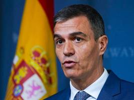 spanien: regierungschef sánchez bleibt im amt