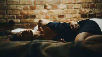 Albtraumkrankheit  - Sexsomnie lässt Betroffene im Schlaf Sex haben, ohne es zu merken