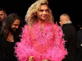 Oh la la!: Bill Kaulitz zeigt Po in Paris
