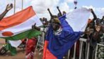 niger: russische und us-amerikanische soldaten teilen sich militärbasis