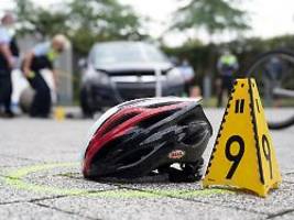 Urteil aus dem Verkehrsrecht: Nach Unfall mit Auto: Muss 12-jähriger Radler allein haften?
