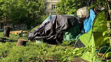 Warum wieder Obdachlosencamps aus dem Boden sprießen