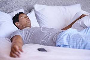 Überreizte Gesellschaft: Wenn zum Einschlafen nur noch das Hörbuch hilft
