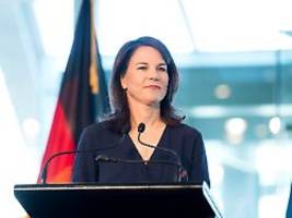 Baerbock äußert sich in Auckland: Kommt eine deutsche Fragatte vor Taiwan?