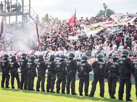 Verletzte und Irritationen: BFC Dynamo schimpft nach Krawall auf Wollitz