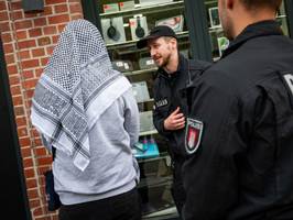 hamburger demonstrationen für ein kalifat - und die reaktion: allahs identitäre