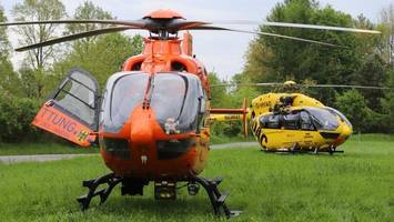 fataler grillunfall: helikopter fliegen verletzte in klinik