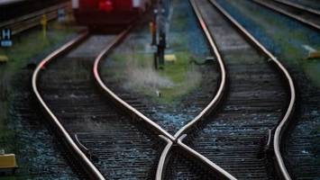 Bahnausbau nach Rügen für Ostbeauftragten weiter Priorität