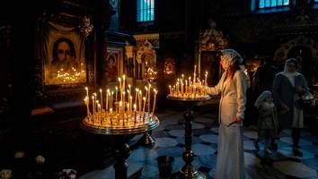 Orthodoxe Osterfeier unter Beschuss - Russland verstärkt Angriffe auf Ukraine