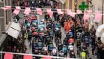 Radsport: Giro d'Italia: Heimsieg für Milan - Bauhaus Dritter