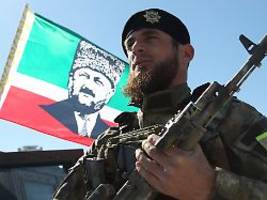 kampfeinsatz statt social media: 9000 tschetschenen kämpfen wohl aufseiten russlands