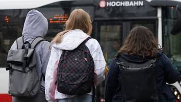 Hamburger Schüler fahren ab September bundesweit kostenfrei