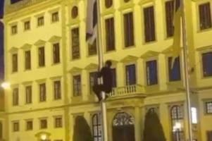 Sie waren unsicher: Jüdin trifft auf Schänder der Israel-Flagge in Augsburg