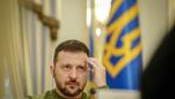 gedenken an weltkriegsende: selenskyj: ukraine kämpft gegen das neue böse