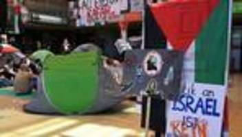 nahostkonflikt: uni bremen: protestcamp von propalästinensischen aktivisten