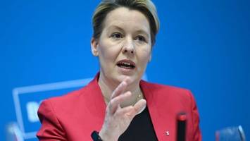 SPD verurteilt Attacke auf Giffey als Angriff auf Demokratie