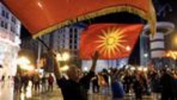 Wahlen in Nordmazedonien: Rechte Parteien erzielen Mehrheit in Nordmazedonien