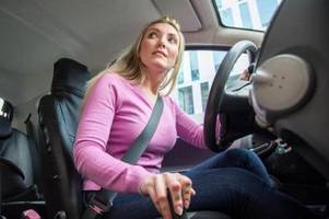 autositz richtig einstellen: diese perfekte sitzhaltung im auto ist wichtig für ihre gesundheit