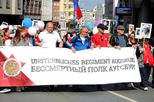 In Augsburg zeigen sich russisches Gedenken und ukrainischer Protest