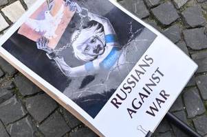 russians against war: demo gegen putin in münchen