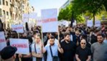 demonstration: islamisten-demo in hamburg mit 2300 teilnehmern