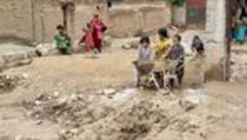 provinz baglan: zahlreiche tote nach Überschwemmungen in afghanistan