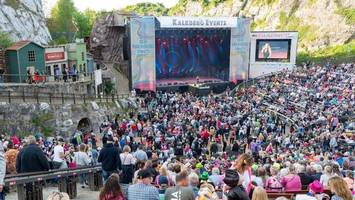 Mehr als 9000 Besucher feiern die Schlagernacht am Kalkberg