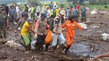 Kalte Lava auf Sumatra: Tödliche Ströme töten Dutzende