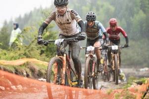 mountainbike-em: leonie daubermann kämpft im schlamm und dauerregen