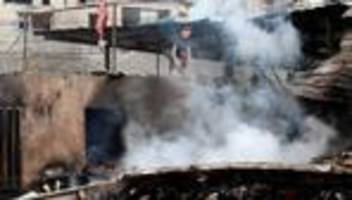 krieg in nahost: mehrere menschen sterben bei luftangriffen im zentrum des gazastreifens