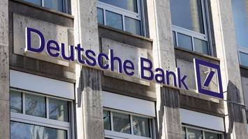 Deutsche Bank in Elmshorn demoliert: Wie ist das passiert?