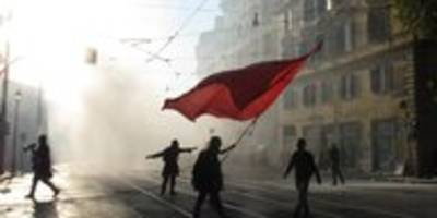 Bewegungstermine in Berlin: Der Mai ist rot