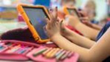 KI an Schulen: Bayern rüstet Schulen für KI auf – auch ohne Digitalpakt