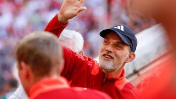 FC Bayern: Thomas Tuchel foppt Uli Hoeneß wegen Pavlovic