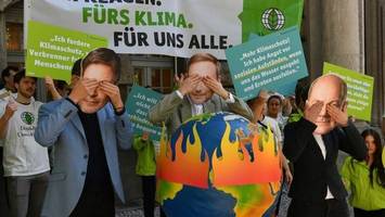 klage: ampel muss klimaschutzprogramm nachschärfen