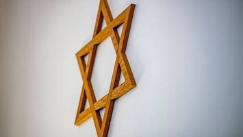 bewaffneter will synagoge anzünden – polizei erschießt ihn