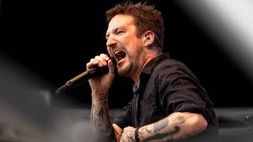 frank turner im molotow – emotionaler auftritt mit kampfansage