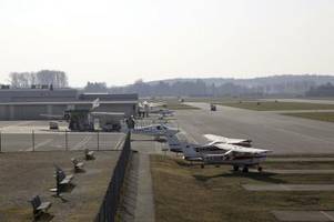 Flugzeug landet hart: Unfall auf dem Augsburger Flughafen