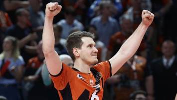 bundestrainer nominiert fünf spieler vom meister br volleys
