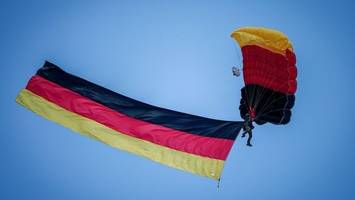 demokratiefest in berlin zu 75 jahre grundgesetz