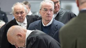 „reichsbürger“-prozess: reuß-anwalt weist vorwürfe zurück